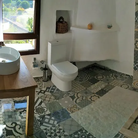 5 Kaza Hotel